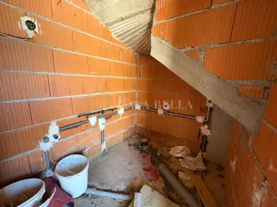 Kuća 168 m², Drivenik - roh-bau s dva stana - 9
