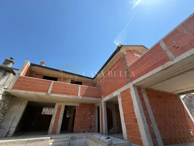 House 168 m², Drivenik - shell construction with two apartments