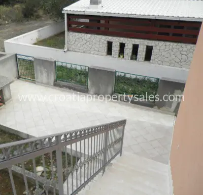 Haus, Brač, 125 m², 300 000 € - 5