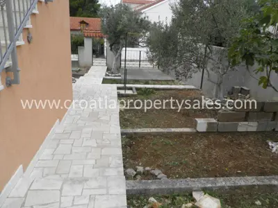 Haus, Brač, 125 m², 300 000 € - 7