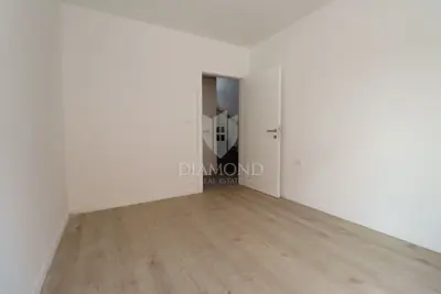Kuća u Medulinu, 700 m od plaže i okućnica - 4