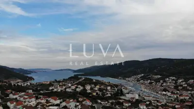 Kuća 200 m², Marina - 4 apartmana i 350 m od mora - 5