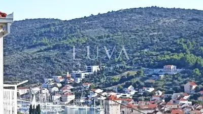 Kuća 200 m², Marina - 4 apartmana i 350 m od mora - 13