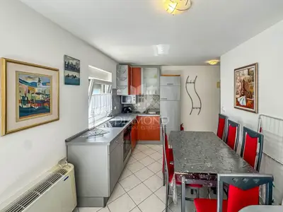 Novigrad, okolica, kuća sa 6 apartmana na 350m od mora - 11