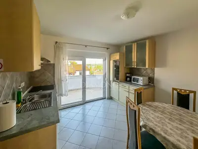Novigrad, okolica, kuća sa 6 apartmana na 350m od mora - 14