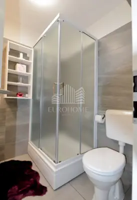Prilika! 2S Stan sa dva studio apartmana+bazen+vrt! - 14