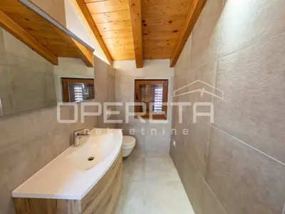 Novouređena kuća s 3 apartmana, Skradin - 6