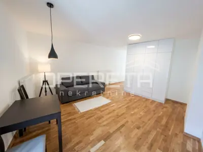 Novouređena kuća s 3 apartmana, Skradin - 7