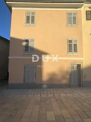 Haus 93 m², Pićan - Altstadtkern - 2