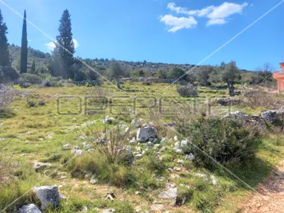 Building land 694 m², Marina - 500 m to the sea - 5