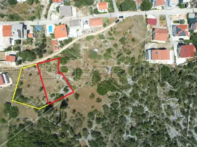 Building land 694 m², Marina - 500 m to the sea - 6