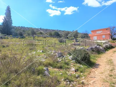 Building land 694 m², Marina - 500 m to the sea - 3