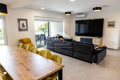 Apartman 146 m², Mandre - 80 m od mora