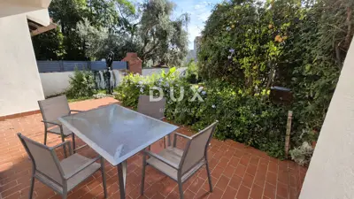 Haus 114 m², Starigrad - zweite Reihe zum Meer, Garten und Terrasse - 6