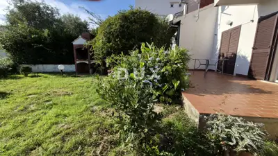Haus 114 m², Starigrad - zweite Reihe zum Meer, Garten und Terrasse - 5