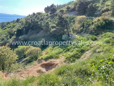 Građevinsko zemljište 411 m², Omiš - panoramski pogled na more - 6