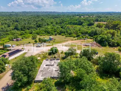 Building plot 999 m², Tar-Vabriga - permit for a 290 m² house - 5