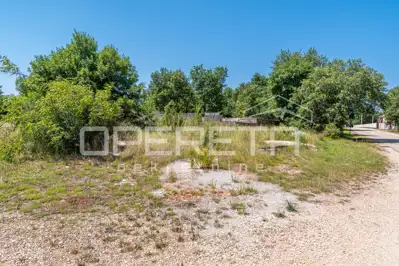 Building plot 999 m², Tar-Vabriga - permit for a 290 m² house - 6