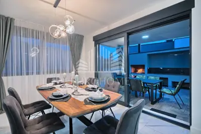 Split, Strožanac, Villa u privatnom elitnom kompleksu, bazen, garaža, - 3