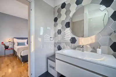 Split, Strožanac, Villa u privatnom elitnom kompleksu, bazen, garaža, - 18