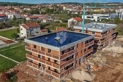 Apartment in a new building with two bedrooms and a terrace - near Pula