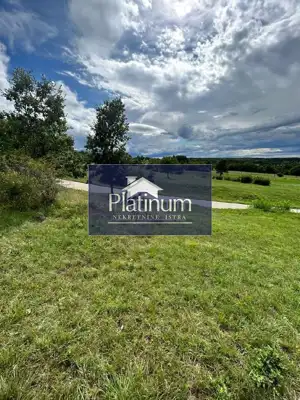 Baugrundstück 1.579 m², Oprtalj - Panoramablick