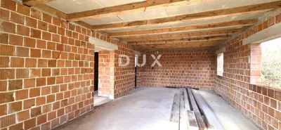 House 203 m², Gračišće - privacy and open view - 5