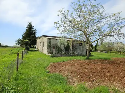 Građevinsko zemljište 770 m², Poreč okolica - mirno mjesto