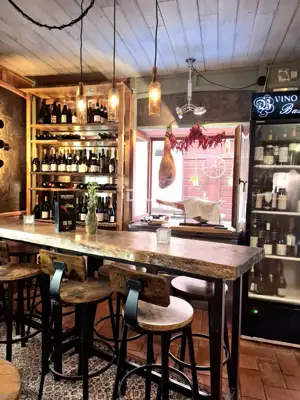 Poslovni prostor i apartman, Rovinj - drugi red do mora - 10