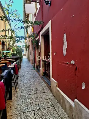 Poslovni prostor i apartman, Rovinj - drugi red do mora - 22