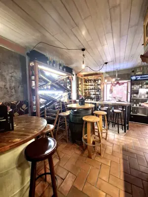 Poslovni prostor i apartman, Rovinj - drugi red do mora - 2