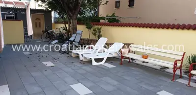 Haus 240 m², Zadar, 10 m vom Meer und Meerblick - 3