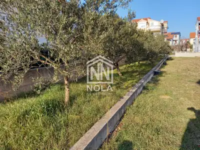 House 807 m², Vodice-Srima - 16 rooms and yard - 6