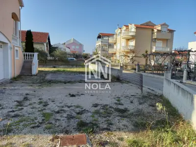 House 807 m², Vodice-Srima - 16 rooms and yard - 19