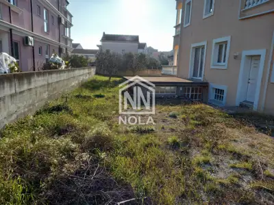 House 807 m², Vodice-Srima - 16 rooms and yard - 18