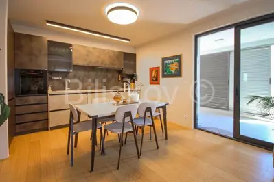 Split, Žnjan prodaja stan 76,50 m² + 2 parkinga - 4