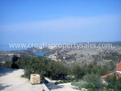 Grundstück, Brač, 500 m², 75 000 € - 2