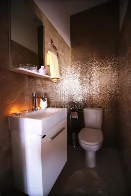 Apartment property 115.85 m², Sali - established tourist business - 19