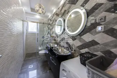 Apartment property 115.85 m², Sali - established tourist business - 14