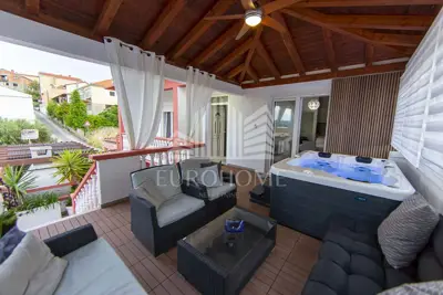 Apartment property 115.85 m², Sali - established tourist business - 4