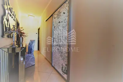 Apartment property 115.85 m², Sali - established tourist business - 11