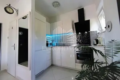 Apartment property 115.85 m², Sali - established tourist business - 9