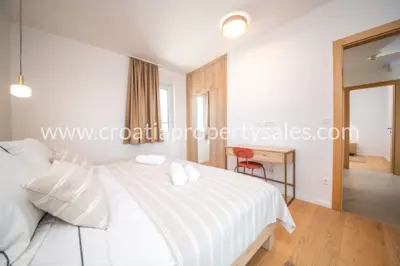 House with a pool, Vrsi near Zadar - 4 apartments - 11