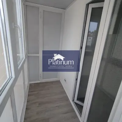 Stan 73 m², Pula Centar - renoviran i balkon - 9