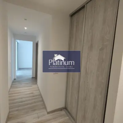 Stan 73 m², Pula Centar - renoviran i balkon - 16