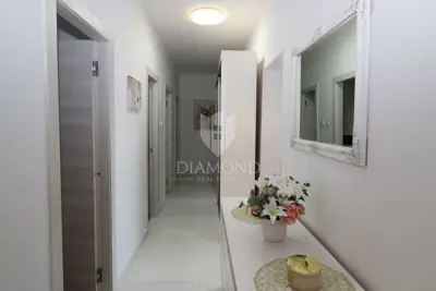 Stan, Pula Centar, 3 spavaće sobe i terasa - 11