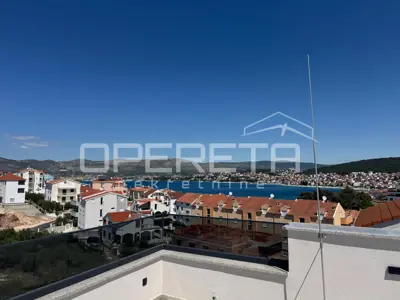 Sunny two-bedroom apartment with roof terrace (64 m²) - 2 min from the beach, Okrug Gornji - 6