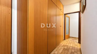 Stan 77 m², Belveder, Rijeka - pogled na more i balkon - 18