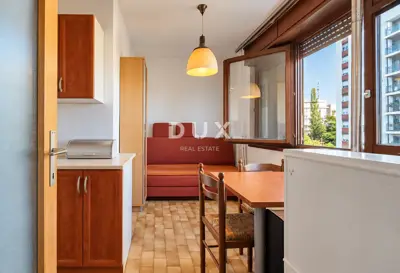 Stan 77 m², Belveder, Rijeka - pogled na more i balkon - 9