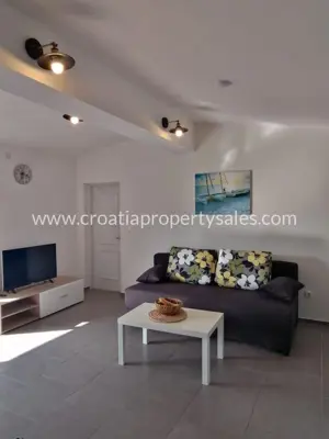 Haus 330 m², Rogoznica in der Nähe des Meeres und des Zentrums - 9